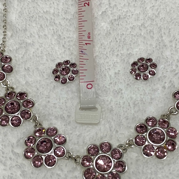 Avon Sparkling Flowers Statement Set - Picture 4 of 12